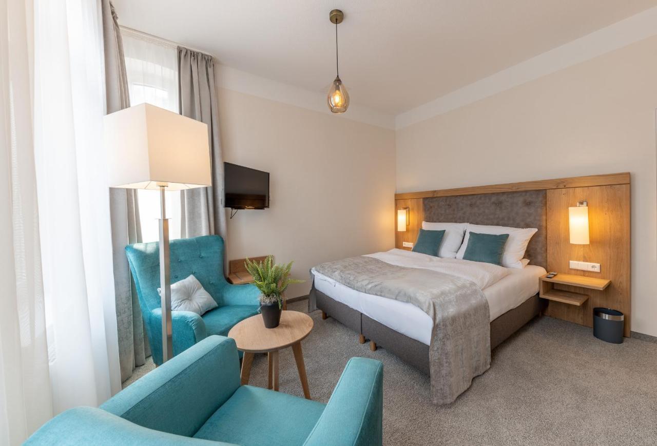 24/7 Selfcheckin Hotel Лер Екстериор снимка