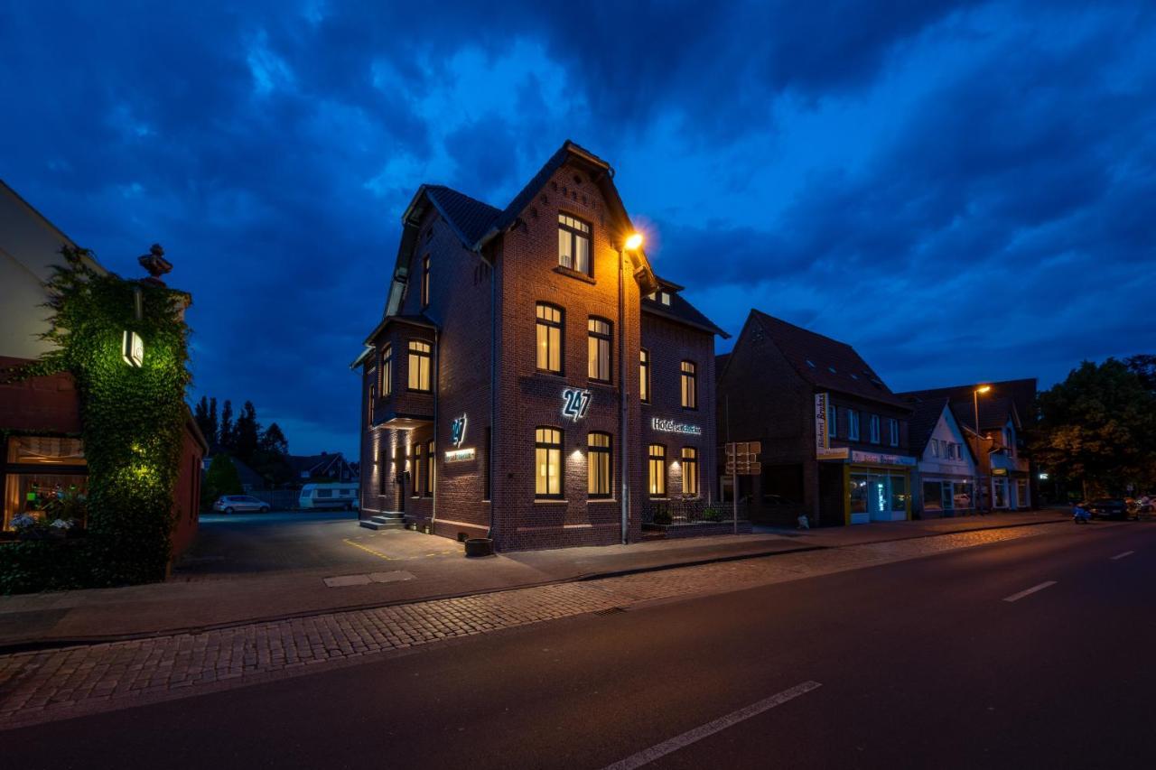 24/7 Selfcheckin Hotel Лер Екстериор снимка
