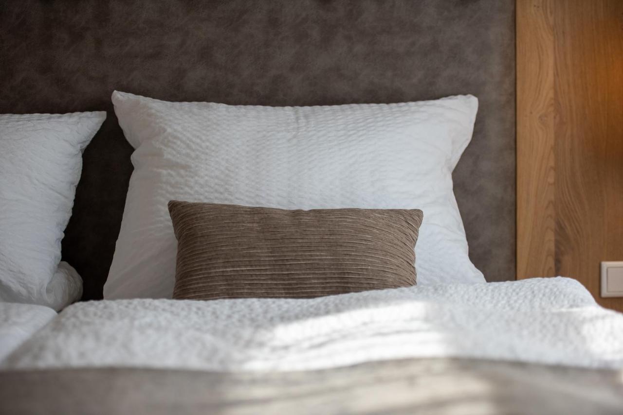 24/7 Selfcheckin Hotel Лер Екстериор снимка